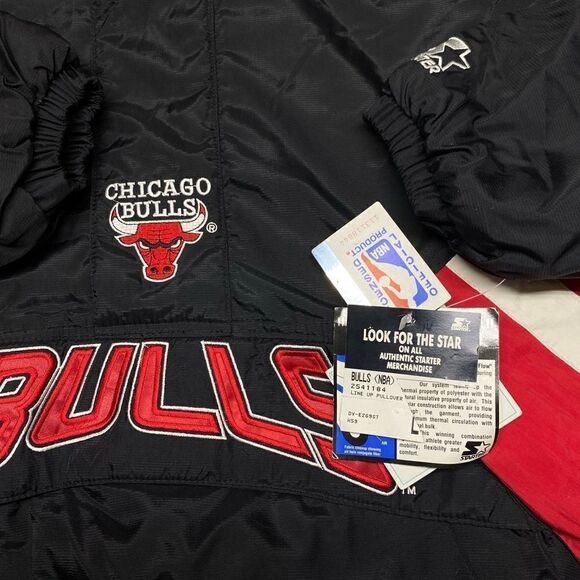 NWT Vintage 90's Starter Chicago Bulls NBA Pullover Puffer Jacket, Size Large - Picture 4 of 16